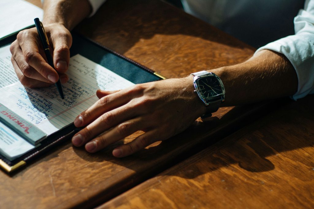 Crafting Compelling Content: What Copywriters Look For, Agency Media